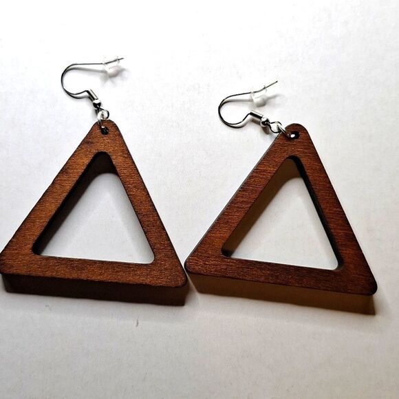 DARK Brown wooden geometric triangle earrings Boho accessory. - Picture 4 of 6